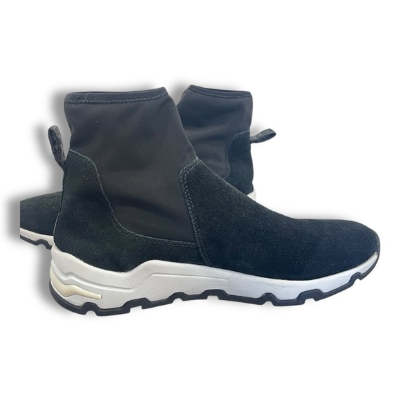 Opening Ceremony Black/White Suede Leather Anhabbel High Top Chunky Sneakers - Picture 5 of 16